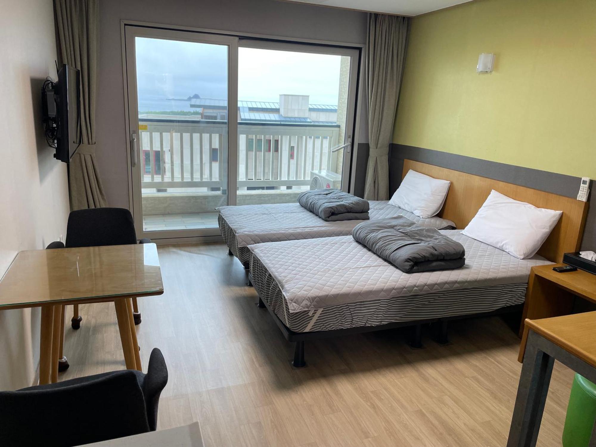 Jeju The Ocean Hill Pension Seogwipo Luaran gambar